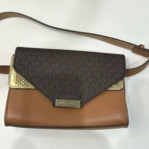 MICHAEL KORS BELT BAG SMALL